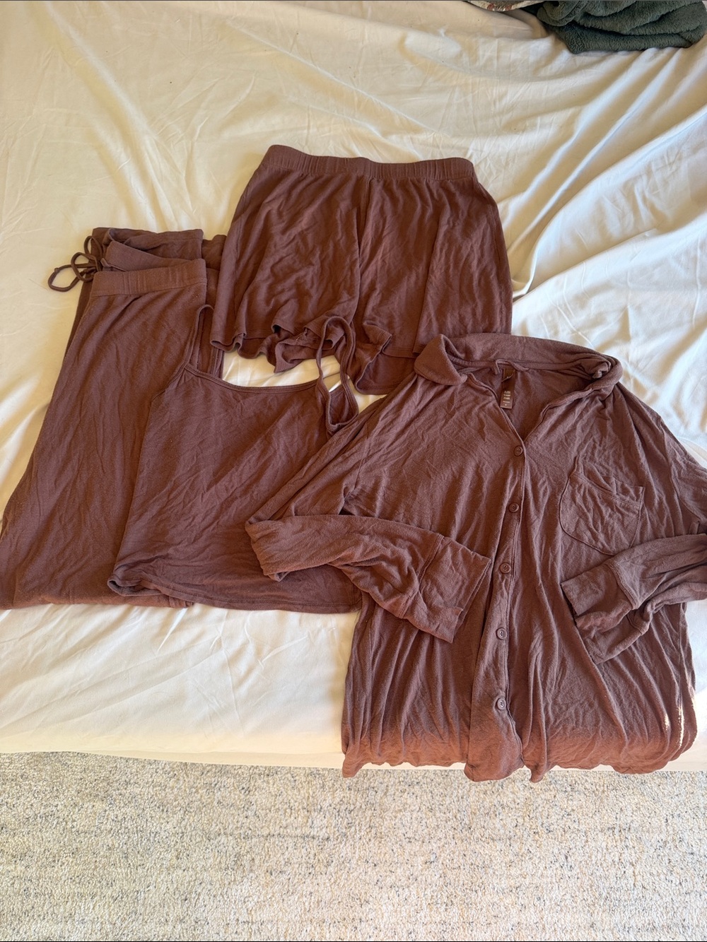 Bundle of Skims mix n match lounge wear